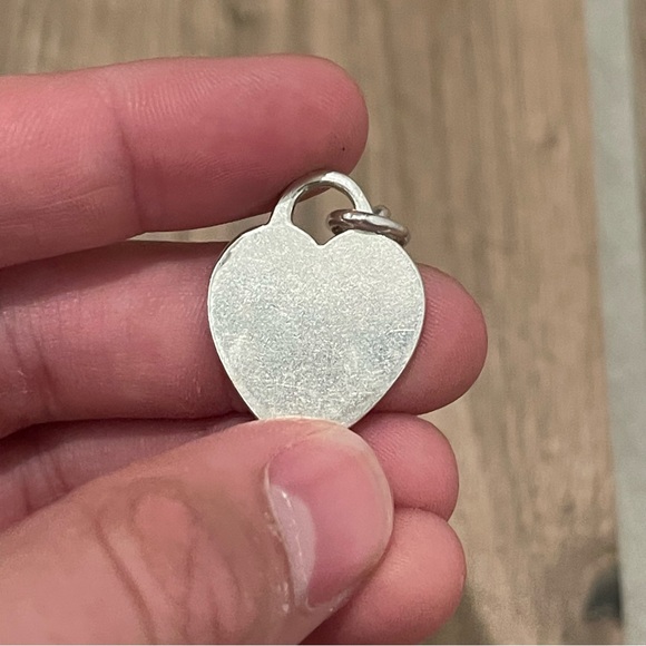 Tiffany & Co Sterling Silver Link Heart Tag Toggle Bracelet Chain Womens 8” - Picture 2 of 3